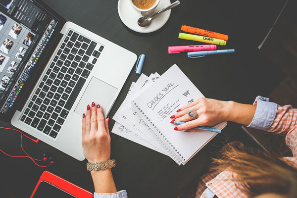 卡密代理价格的免费短信轰炸机试用